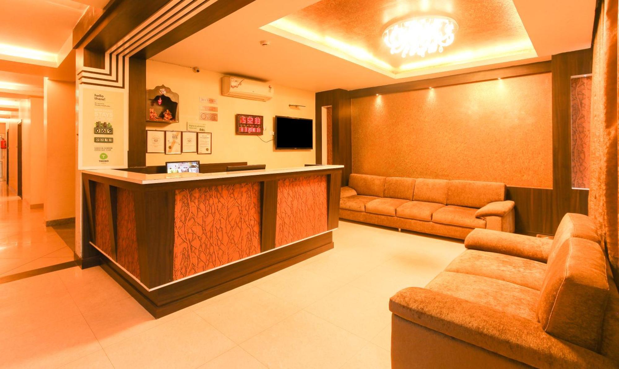 Hotel Janki International Sigra 2 Km From Kashi Vishwanath Temple Варанаси Экстерьер фото