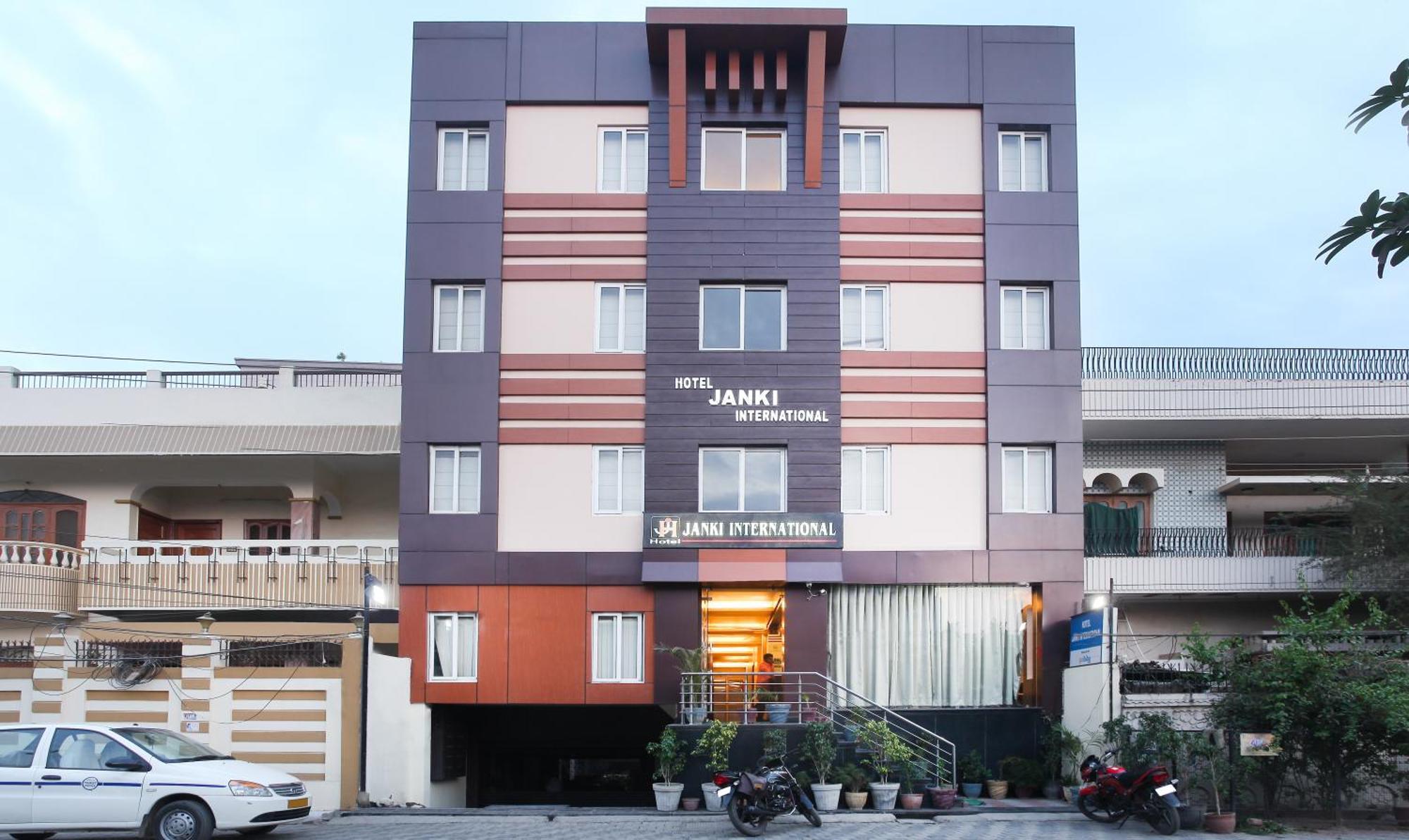 Hotel Janki International Sigra 2 Km From Kashi Vishwanath Temple Варанаси Экстерьер фото